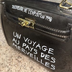 Black jelly bag with removable straps